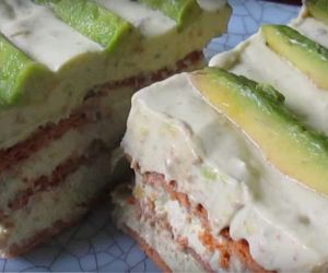 Creamy Avocado Ice Box Cake
