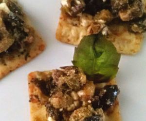 OLIVE TAPENADE WITH FETA