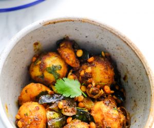 Chettinad Potato Roast Recipe