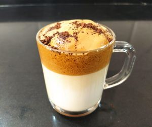 Dalgona Coffee Recipe: Rich And Frothy Beverage - Memoir Mug