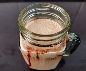 Homemade Chocolate Milkshake In 5 Minutes - Memoir Mug