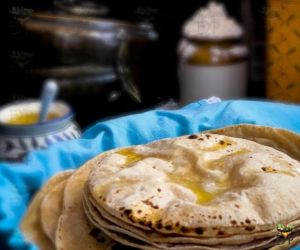 Chapati– Phulka – Roti Recipe (Soft and Thin Whole Wheat Indian Flatbre)