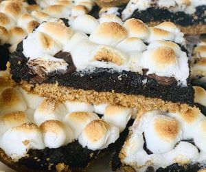 Healthy Peanut Butter S'more Bars