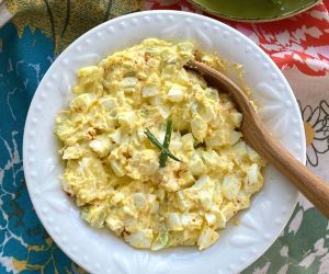 Keto Egg Salad - Easy 4 Ingredient Recipe!
