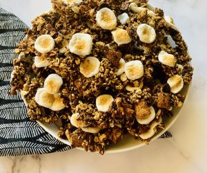 Healthy S'mores Granola | CokoCooks