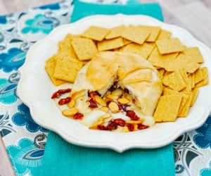 Baked Brie In Puffed Pastry