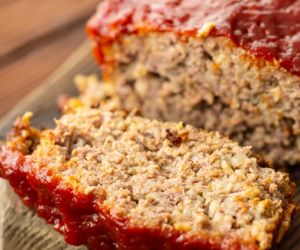 Mom's Classic Meatloaf